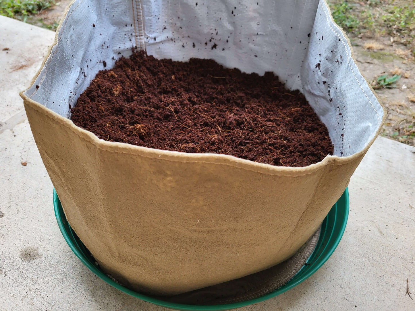 Austin Worm Bin + 500 worms - FREE SHIPPING
